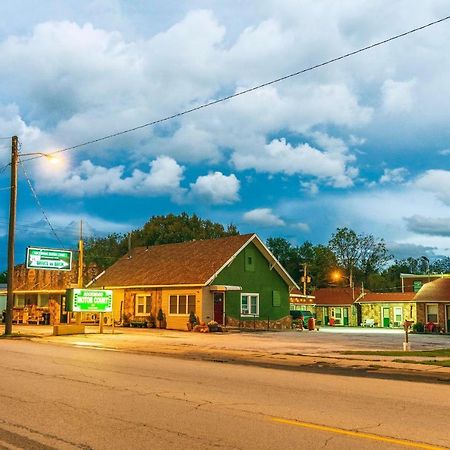 Rockwood Motor Court Motel Springfield Exterior photo